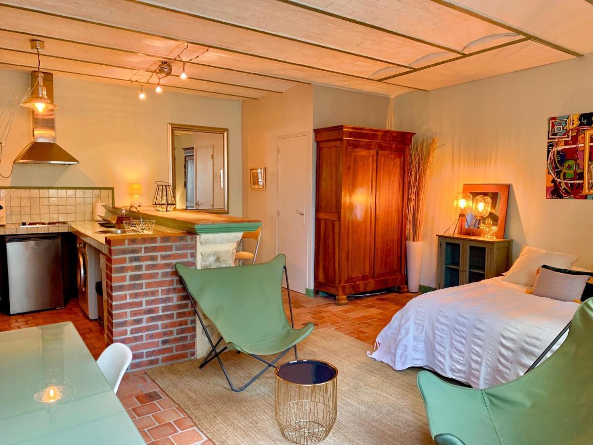Apartamento La Pierre Levée Montigny-sur-Loing Exterior foto
